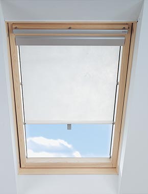 Nylon moersleutel Klein Itzala gordijnen en raamdecoratie | 25% Korting | Dakraam-gordijn.be